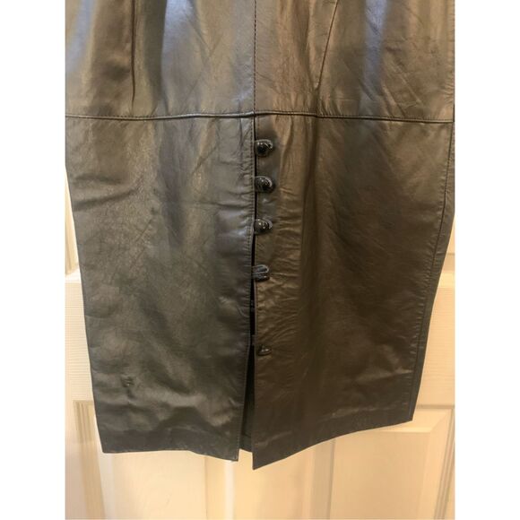VINTAGE LEATHER SKIRT BLACK MIDI LENGTH Y2K OFFICE SIREN BUTTON DETAILS SZ 7/8 - Picture 5 of 9
